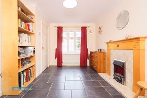 Sitting Room- click for photo gallery